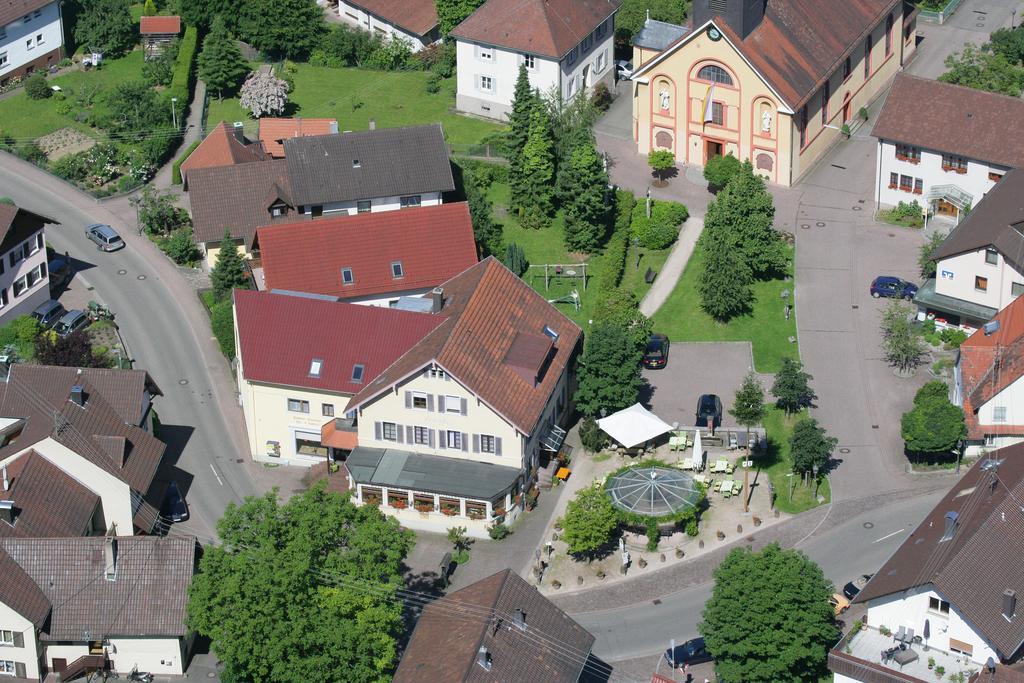Gasthof Zur Traube Bühl Екстериор снимка